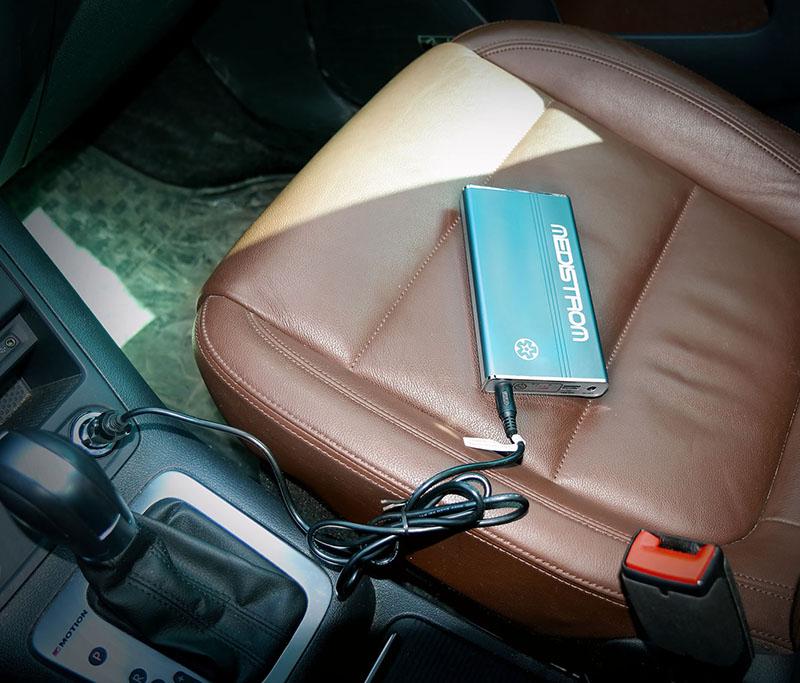 Load image into Gallery viewer, Medistrom Pilot 12/24 Lite DC Car Charger